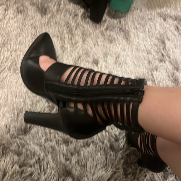 Versace Vintage gladiator stiletto heel! Size 36 1/2 which is a 6 1/2